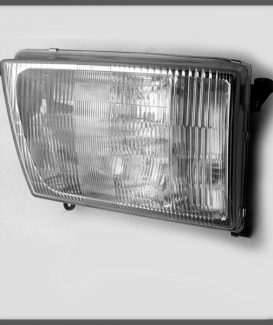 81010-60040 Head Lamp 